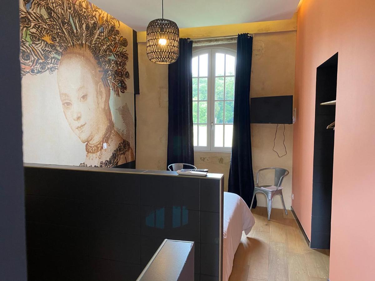 Le Château de Camille Saint-Jean-le-Comtal Extérieur photo